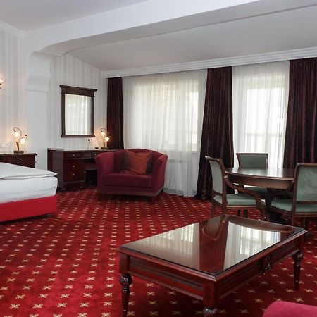 Ar Nuvo Hotel Karagandy Esterno foto