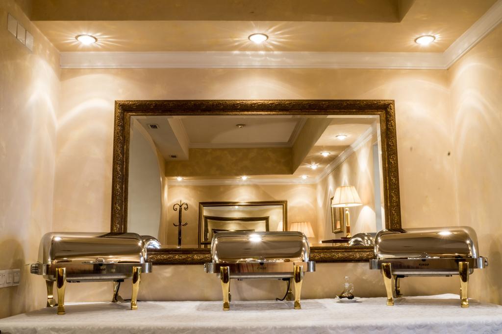 Ar Nuvo Hotel Karagandy Esterno foto
