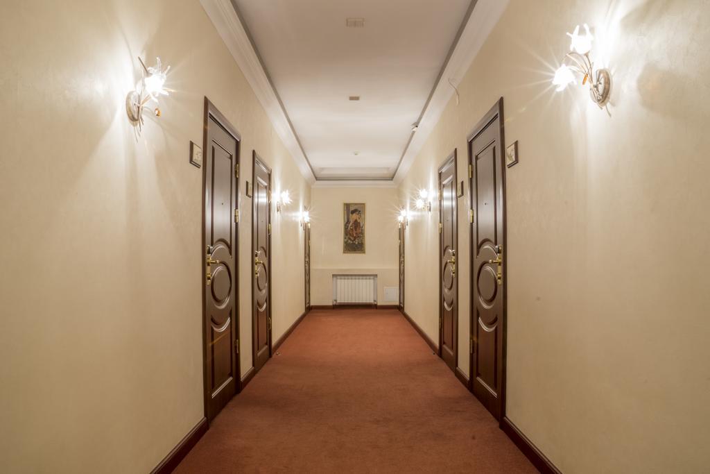 Ar Nuvo Hotel Karagandy Esterno foto