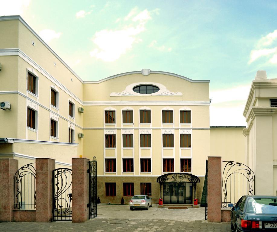 Ar Nuvo Hotel Karagandy Esterno foto